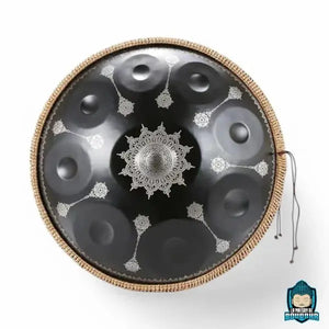 Handpan-440Hz-Re-Mineur-Kurd-9-Notes_22_Pouces-photo-de-face-La-Maison-de-Bouddha