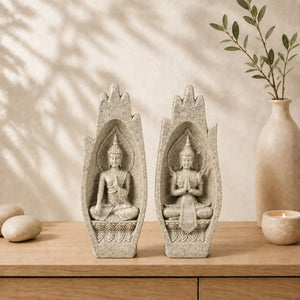 Paire de mains de Bouddha en résine sable effet grès de 21 cm dans une décoration intérieure zen