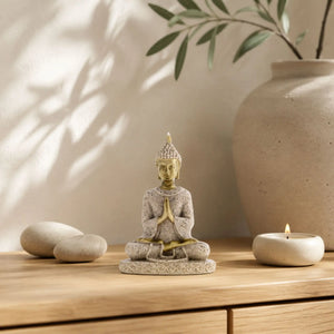 Statuette Bouddha Assis Anjali en Résine Effet Pierre – 8 cm La Maison de Bouddha