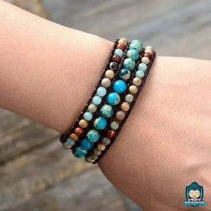 Bracelet-En-Jaspe-Multicolore-perle-pierre-synthetique-verte-rouge-multirang-laniere-cuir-veritable-vachette-porte-au-poignet-main-gauche-La-Maison-de-Bouddha