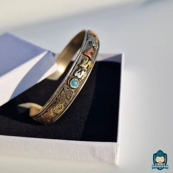 Bracelet-Mantra-tibétain-Om-Mani-Padme-Hum-en-cuivre-et-pierre-turquoise