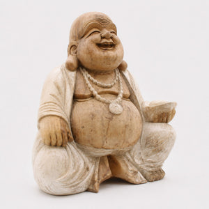 Vue latérale de la statue Budai en bois de Suar sculptée à la main