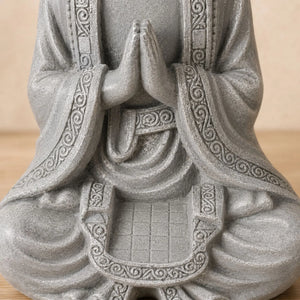 Statuette Bouddha Assis aux Mains Jointes en Résine – 12 cm  La Maison de Bouddha