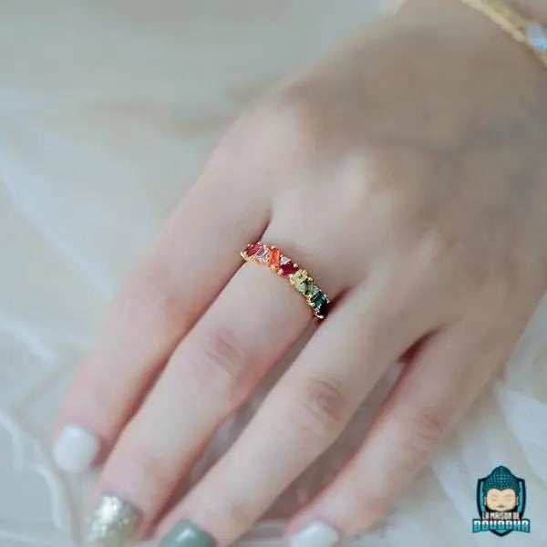 Bague Fine avec Pierre de Couleur