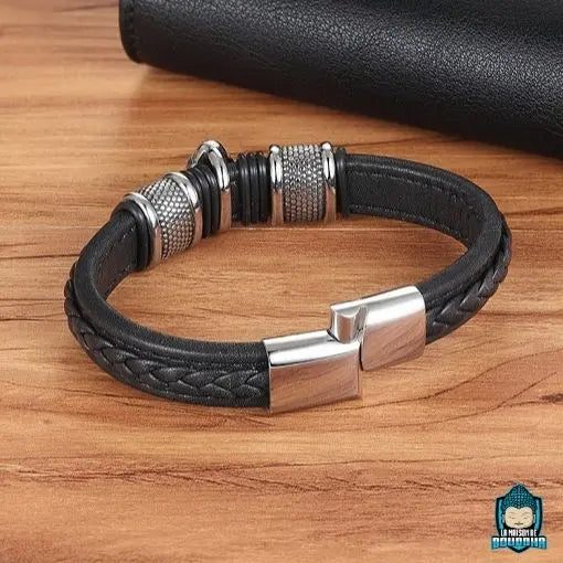 Bracelet-Bouddhiste-cuir-de-vachette-piece-centrale-tete-de-Bouddha-en-metal-argente-fermoir-aimante-rectangulaire-argente-La-Maison-de-Bouddha