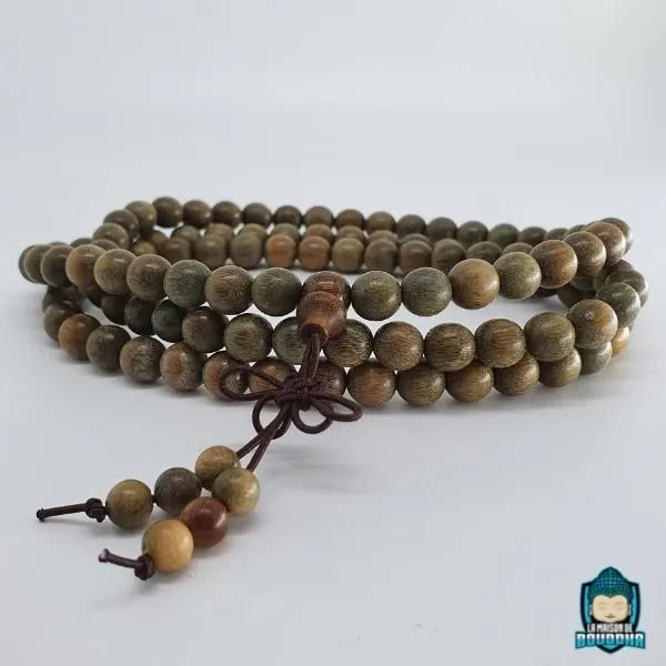 Bracelet mala tibétain de 108 perles en bois de santal  La Maison de Bouddha