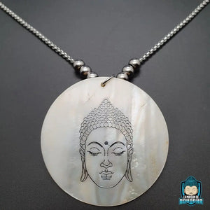 Collier-avec-pendentif-Bouddha-rond-imitation-nacre-gravure-tete-de-Bouddha-chaine-a-bille-en-acier-inoxydable-La-Maison-de-Bouddha