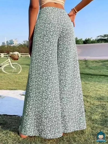 Pantalon-ample-fluide-taille-haute-imprime-floral-vert-en-polyester-et-elasthanne-vue-de-dos-La-Maison-de-Bouddha