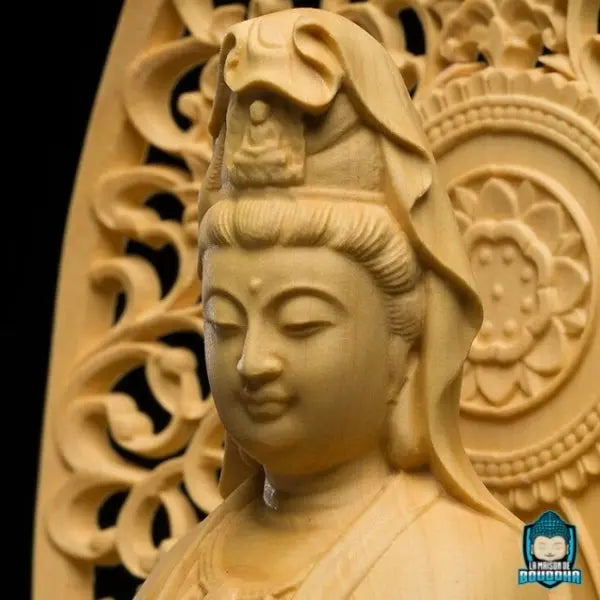 Statue Bodhisattva Guanyin En Buis Sculptures et statues La Maison de Bouddha